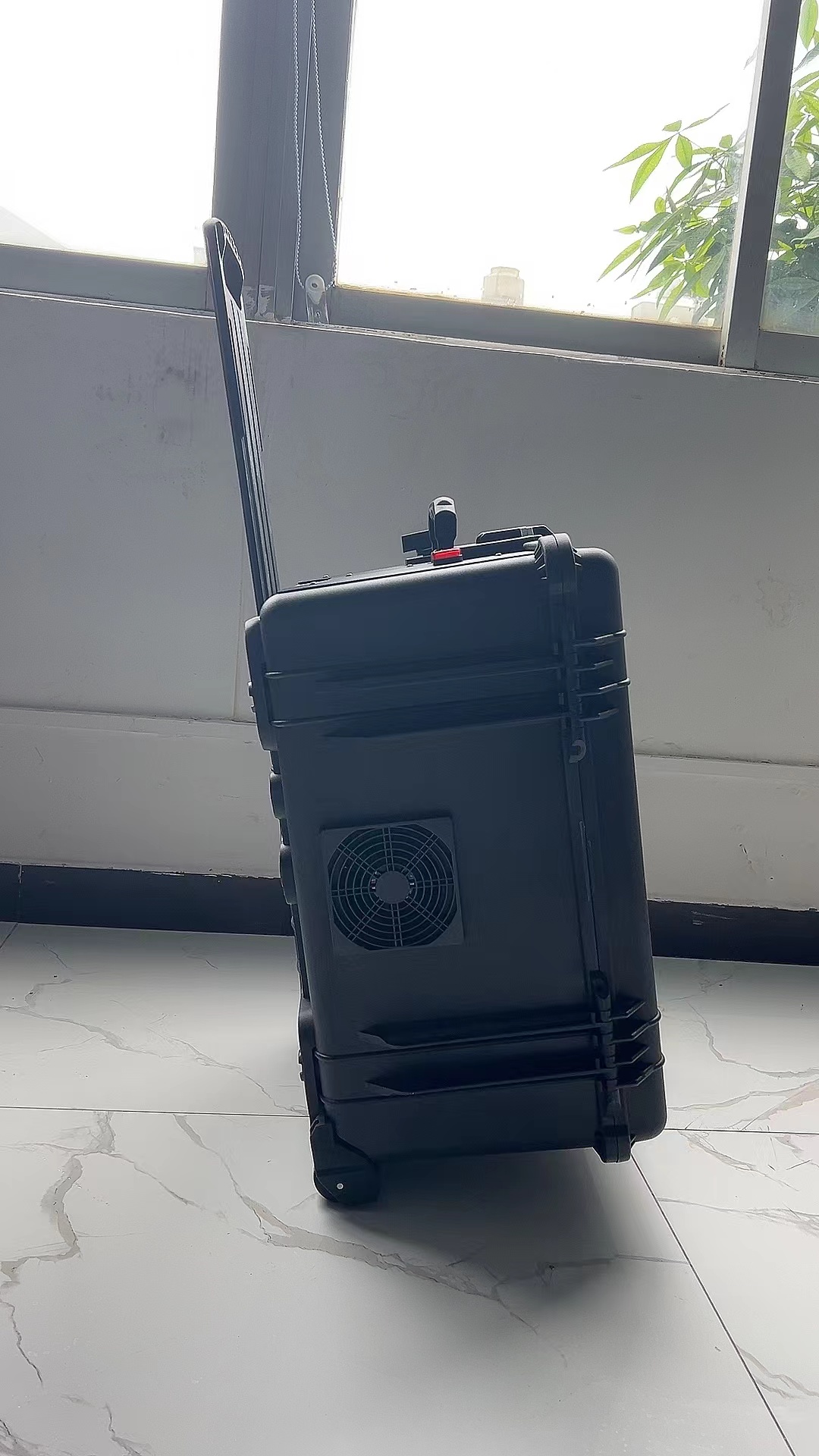 房山手拉箱型移动通信干扰器